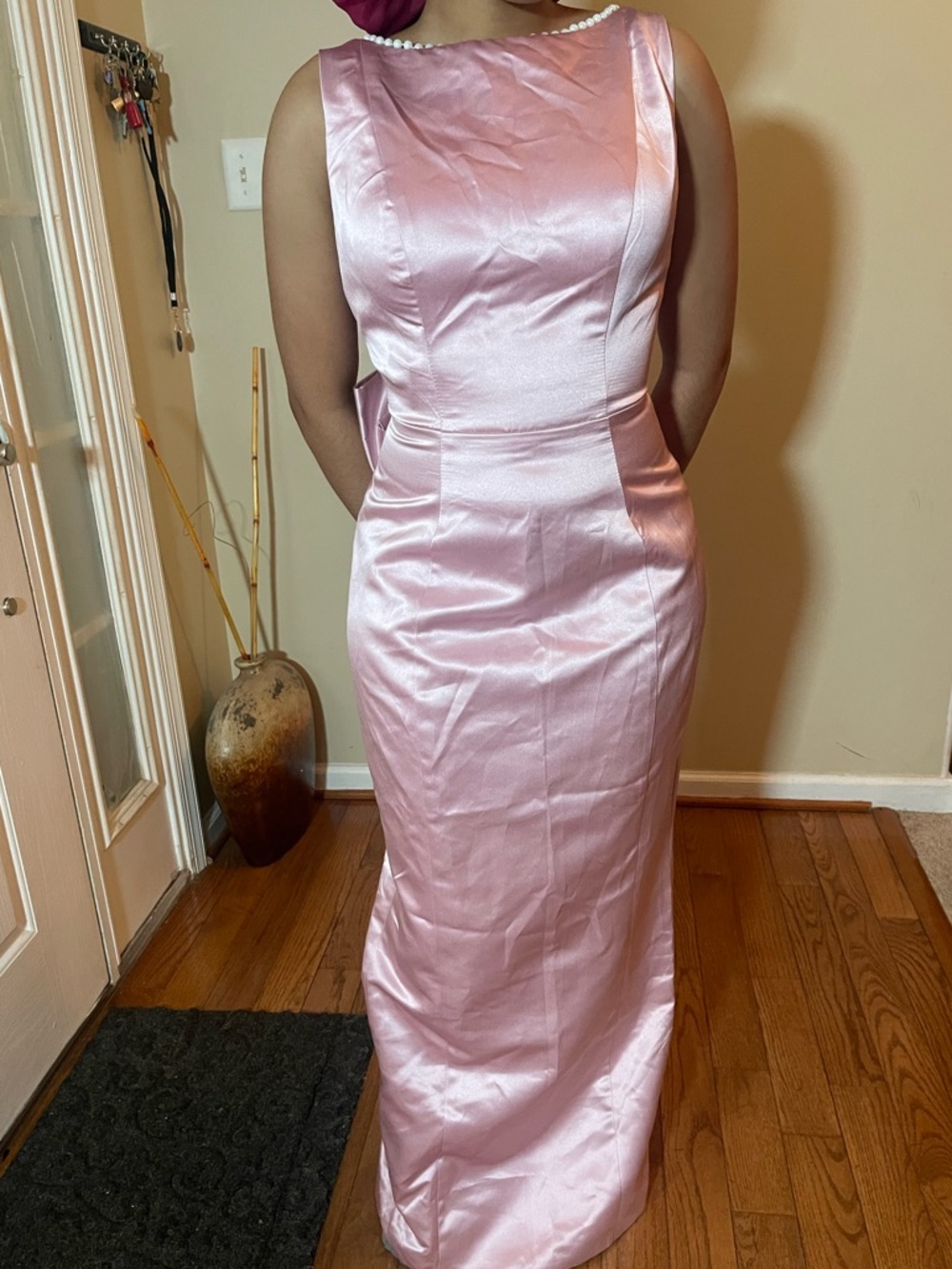 Elegant Pink Pearl-Trim Bow Back Evening Dress - Picture 7 of 9